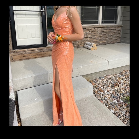 Peachy pink Prom dress - Picture 6 of 7